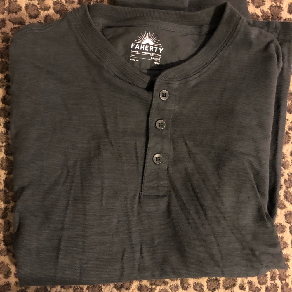 Faherty long sleeve gray